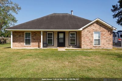 41076 Courtney Rd, House other with 3 bedrooms, 2 bathrooms and null parking in Gonzales LA | Image 1