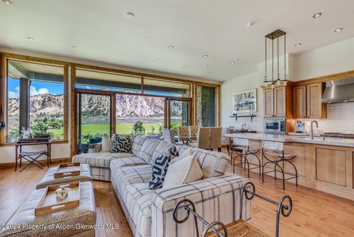 138 Club Lodge Dr, Carbondale, CO, 81623-9142 | Card Image