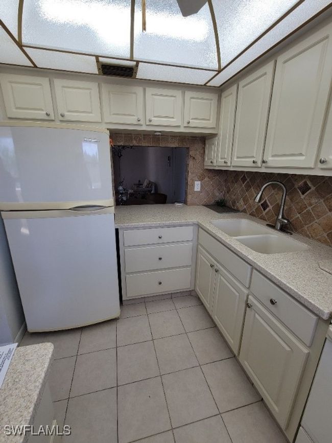 APT-312 - 331 Joel Blvd, Condo with 2 bedrooms, 2 bathrooms and null parking in LEHIGH ACRES FL | Image 11
