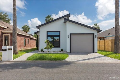 2109 Mauve Dr, Mission, TX, 78572-7747 | Card Image
