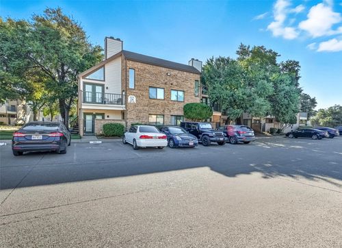 c105-2311 Basil Dr, Arlington, TX, 76006-5922 | Card Image