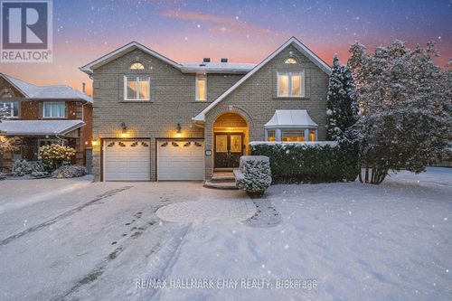 82 Bishop Dr, Barrie, ON, L4N7P4 | Card Image