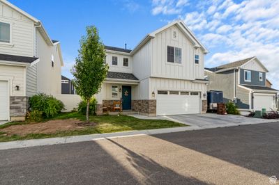 3863 S 2985 W, House other with 4 bedrooms, 2 bathrooms and 2 parking in West Haven UT | Image 1