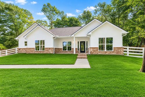 5161 Lazy Ln, Montgomery, TX, 77316-3673 | Card Image