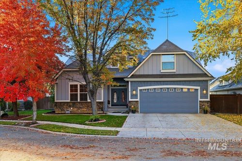 1063 W Hitchcock St, Meridian, ID, 83646-3893 | Card Image