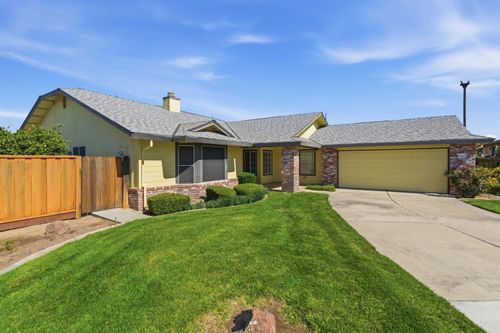 380 Garden Circle Drive, Manteca, CA, 95336 | Card Image