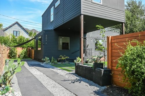 2-4802 Gladeview Dr, Austin, TX, 78745-1742 | Card Image