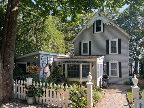23 Saunders Dr, Niantic, CT, 06357-2710 | Card Image