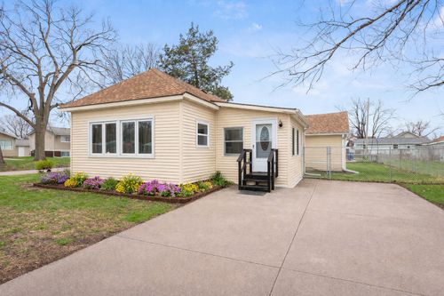 502 7th Ave, Camanche, IA, 52730-1806 | Card Image