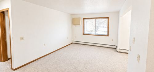 208-16 Green River Rd, Morris, MN, 56267-1335 | Card Image