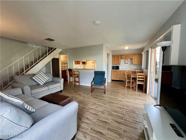 APT-3 - 3370 Yukon Cir, Condo with 2 bedrooms, 2 bathrooms and null parking in FORT MYERS FL | Image 10