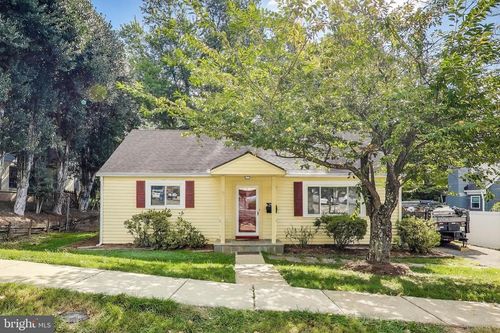 2927 N Sycamore St, ARLINGTON, VA, 22207-1134 | Card Image