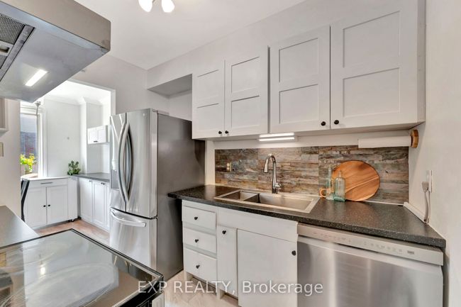 C - 10 Arnold Dr, Condo with 4 bedrooms, 2 bathrooms and 2 parking in Nepean ON | Image 13