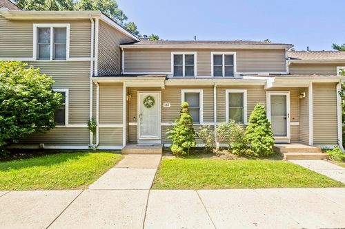 187-61 Abbey Memorial Dr, Chicopee, MA, 01020-1775 | Card Image