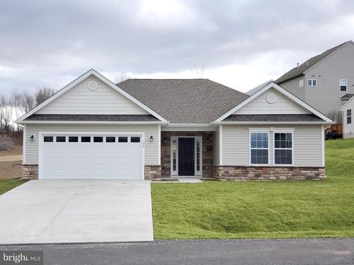 Lot 27 Cabriolet, MARTINSBURG, WV, 25401 | Card Image