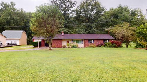 465 Medina Road, Sandyville, WV, 25275 | Card Image