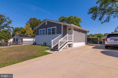 1518 Dunwoody Ave, OXON HILL, MD, 20745-2341 | Card Image