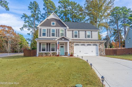 101 Bluegrass Ct, Aberdeen, NC, 28315-1106 | Card Image