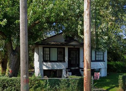 860 Virginia St, Gary, IN, 46402-2704 | Card Image