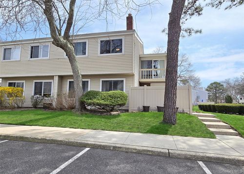 m-232 Springmeadow Dr, Holbrook, NY, 11741-4137 | Card Image