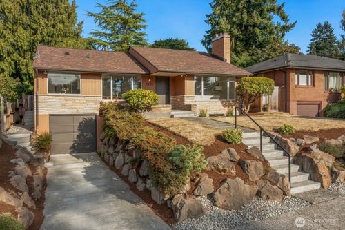 3430 40th Ave W, Seattle, WA, 98199-1923 | Card Image