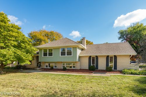 11S639 Mcgrath Ln, Naperville, IL, 60564-5749 | Card Image