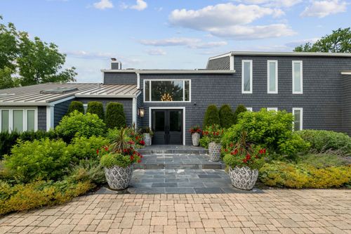 620 W Old Elm Rd, Lake Forest, IL, 60045-3825 | Card Image