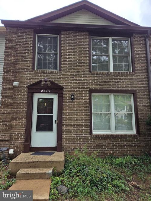 2023 Brooks Square Pl, FALLS CHURCH, VA, 22043-1757 | Card Image