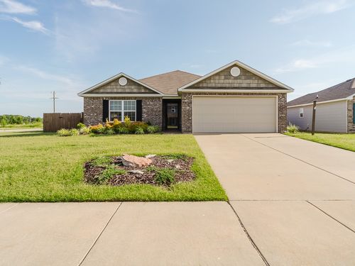 1670 Scotland Dr, Centerton, AR, 72719-6055 | Card Image