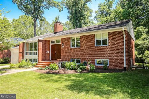 8401 Beech Tree Rd, BETHESDA, MD, 20817-2936 | Card Image