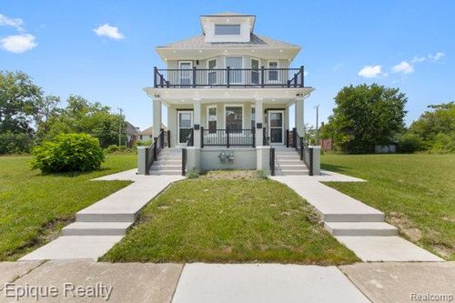 1535 Garland St, Detroit, MI, 48214-4033 | Card Image