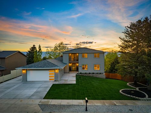 11446 S Mountain Ridge Cir, Sandy, UT, 84092-5647 | Card Image