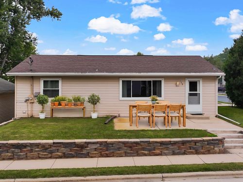 240 Kane Street, Fall River, WI, 53932 | Card Image