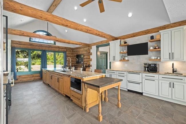 1308 Logan Rd, House other with 5 bedrooms, 4 bathrooms and 4 parking in Gibsonia PA | Image 9