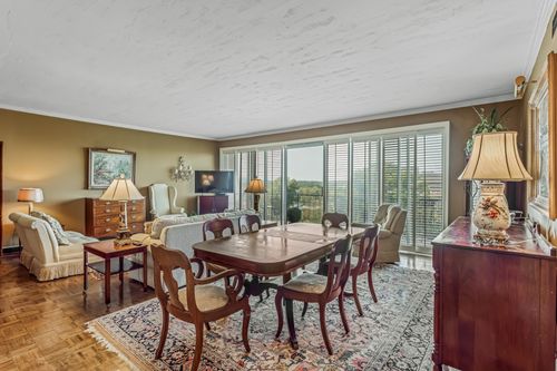 apt-901-4215 Harding Pike, Nashville, TN, 37205-2028 | Card Image