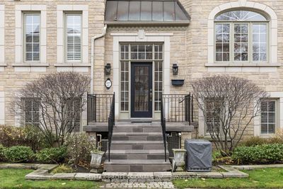 22 - 189 La Rose Ave, Condo with 3 bedrooms, 4 bathrooms and 3 parking in Toronto ON | Image 2