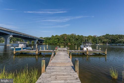 apt-a-304 Forbes St, ANNAPOLIS, MD, 21401-8115 | Card Image