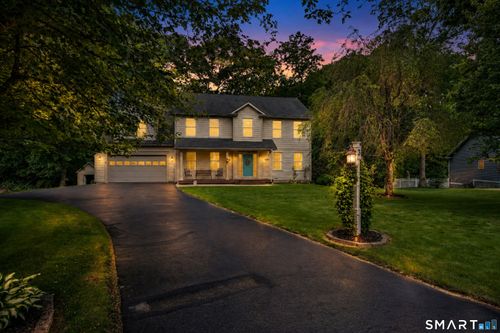 3 Arrowhead Trl, Waterford, CT, 06385-1548 | Card Image