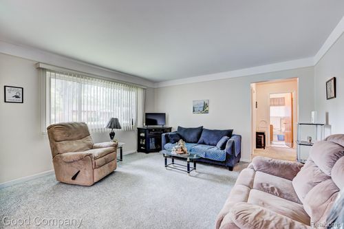 29597 Howard Ave, Madison Heights, MI, 48071-2598 | Card Image