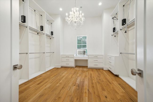 E - 22 E Shady Ln, House other with 5 bedrooms, 5 bathrooms and 3 parking in Houston TX | Image 27