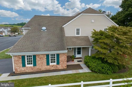 919 Samantha Cir, CHESTER SPRINGS, PA, 19425-2130 | Card Image