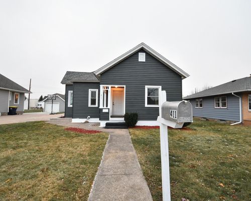 411 N 6th Street, Lake City, MN, 55041 | Card Image