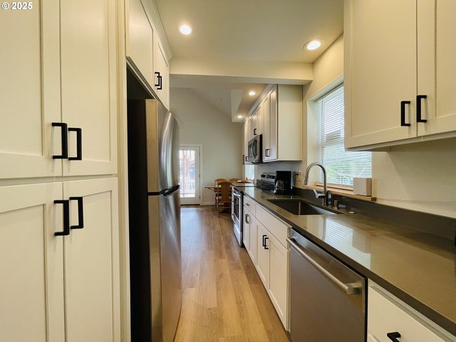 E-1 - 34326 Johnsons Landing Rd, Home with 1 bedrooms, 1 bathrooms and null parking in Scappoose OR | Image 12