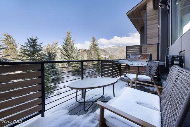 Deck off of main living area | Image 16