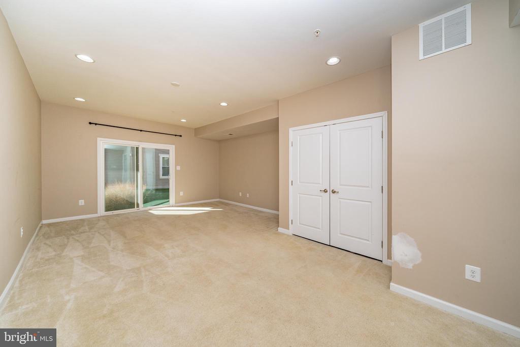 Residential in GLEN BURNIE 5