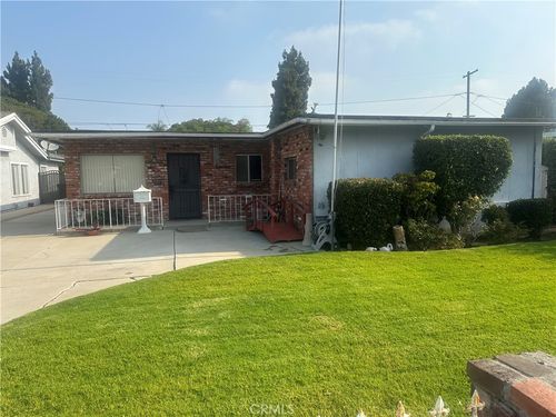 3647 W 146th St, Hawthorne, CA, 90250-8454 | Card Image