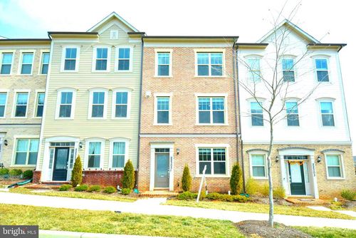 22305 Broadway Ave, CLARKSBURG, MD, 20871-3405 | Card Image