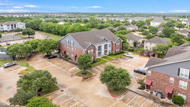 UNIT-1003 - 801 Luther St W, Condo with 2 bedrooms, 2 bathrooms and null parking in College Station TX | Image 6