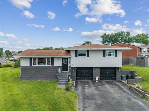 201 Church Dr, Irwin, PA, 15642-4503 | Card Image