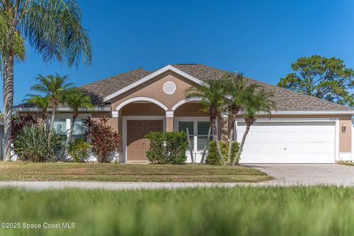 319 Brookcrest Cir, Rockledge, FL, 32955-4755 | Card Image
